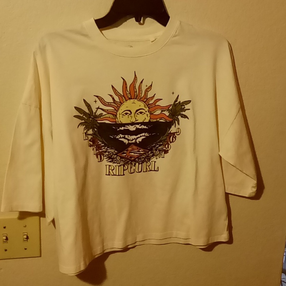 Rip Curl Ladies cut off t shirt size small